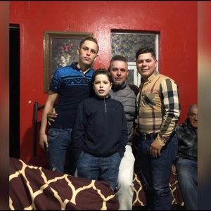 Meet your Posher, Luis